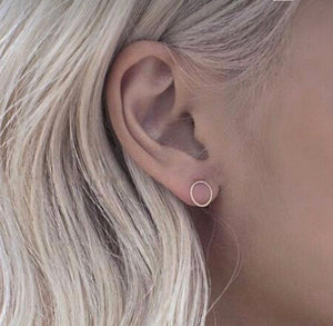 Mae Mini Circle Earrings
